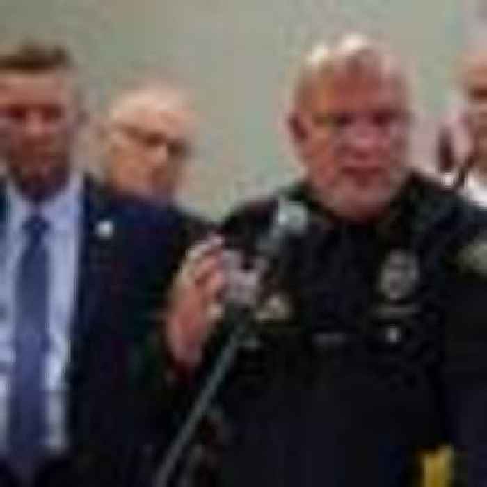 US mall shooting: Indiana police laud 'heroic' man who killed attacker