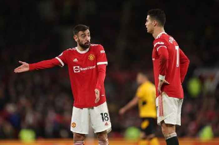 Bruno Fernandes opens up on conversations with wantaway Man Utd star Cristiano Ronaldo