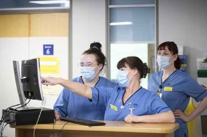 NHS pay rise - unions warn of strike action over 'pitiful' amount