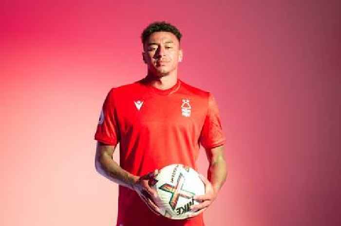 Jesse Lingard drops Nottingham Forest shirt number reveal as he checks in at City Ground