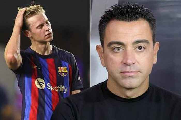 Man Utd fans think Xavi is being 'disrespectful' to Frenkie de Jong with position change