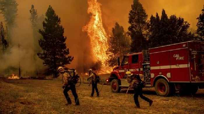 California Forest Fire Burns Out Of Control Near Yosemite