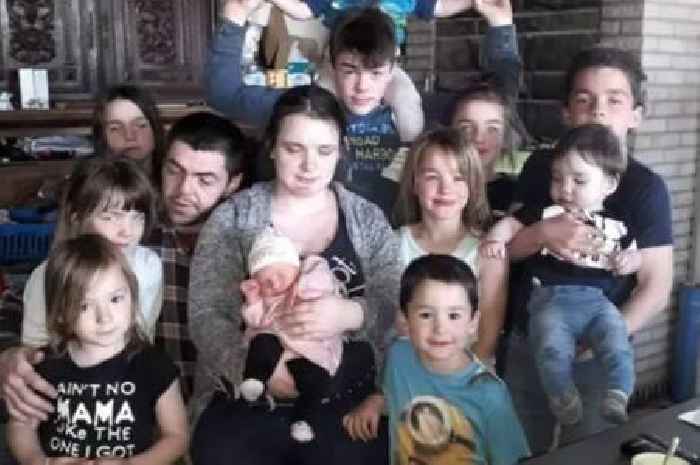 Parents name their 11 kids using the same four letters of alphabet
