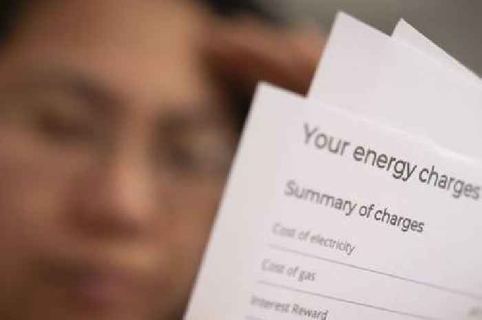 Benefit claimants given new deadline to get £150 off their energy bills