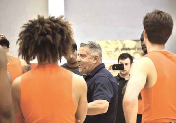 Auburn’s Bruce Pearl talks team trip to Israel and how Judaism shaped his coaching career