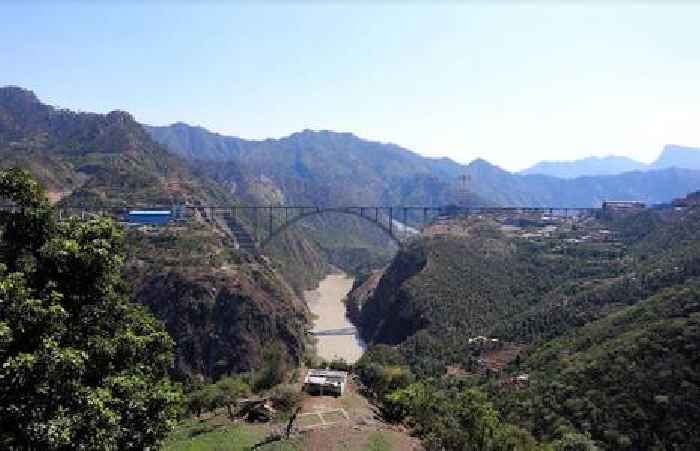 Chenab Railway Bridge Headed for a Golden Joint