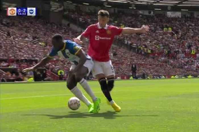 Lisandro Martinez gives away 'clear' Man Utd penalty on 'nightmare' debut
