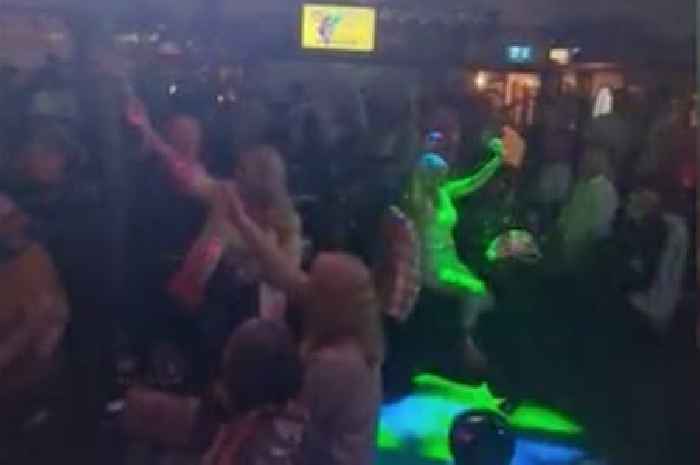 Watch as Scots pub goers belt out moving Olivia Newton-John tribute to late Grease star