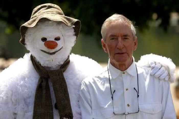 The Snowman author and illustrator Raymond Briggs dies aged 88