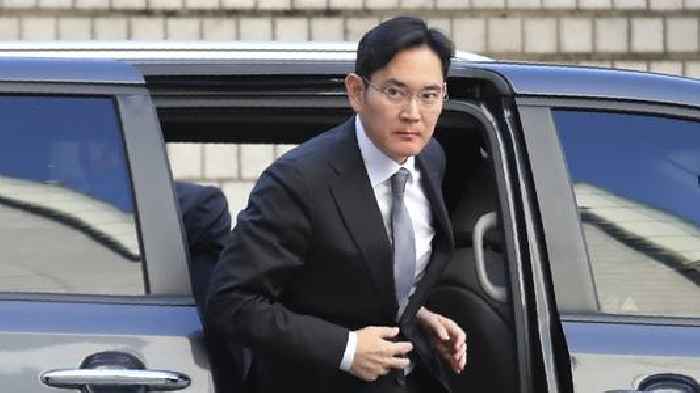 South Korea To Pardon Samsung's Lee, Other Corporate Giants