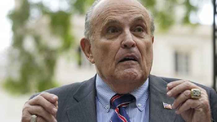 Giuliani Is Target Of Election Probe, His Lawyers Are Told