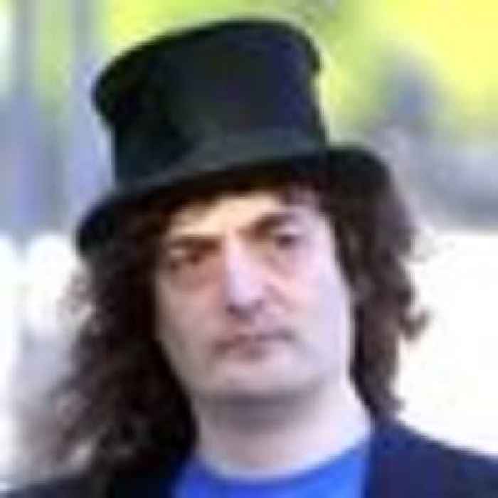 Jerry Sadowitz calls for apology after cancelled gig amid claims of 'extreme' racism and sexism