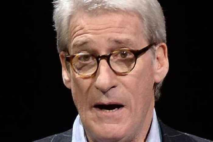 BBC University Challenge's Jeremy Paxman stepping down from host's chair