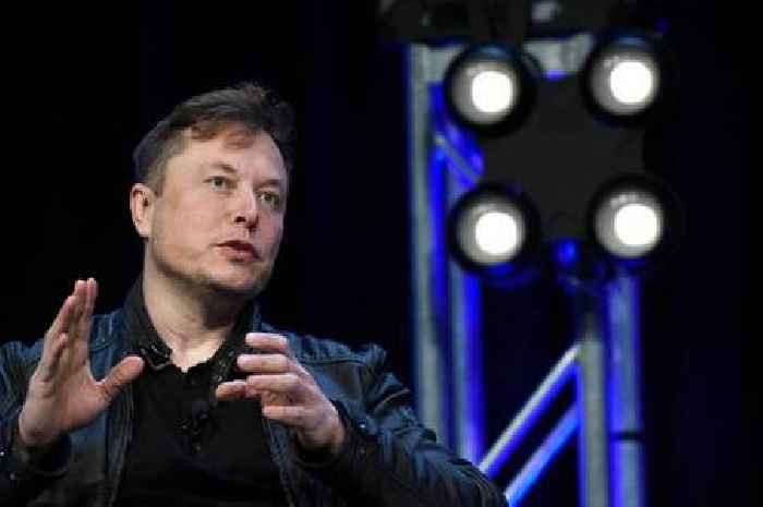 Elon Musk 'with plans to buy Manchester United'