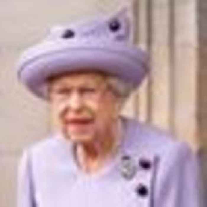 Man caught with loaded crossbow at Windsor said 'I am here to kill the Queen', court hears