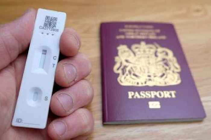 NHS Covid Pass goes down leaving travellers unable to prove vaccination status
