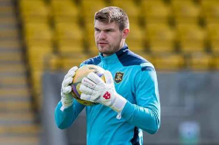 Livingston keeper completes move to English League One side