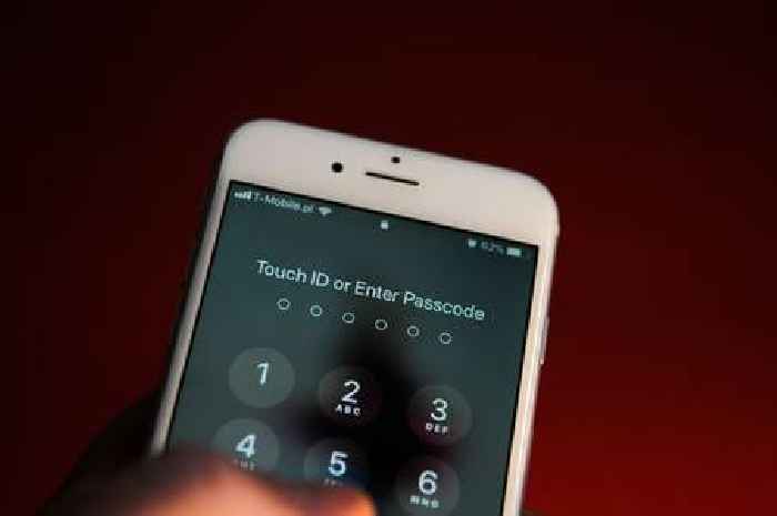 Apple warns over list of iPhones needing urgent update in scammer alert