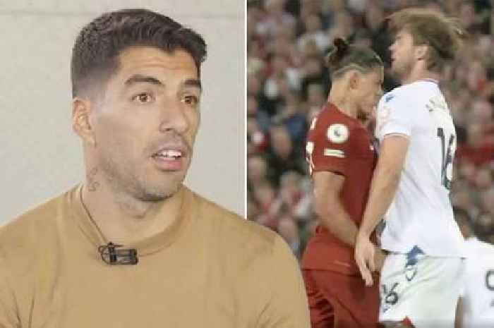 Luis Suarez offered advice to gutted Darwin Nunez after idiotic Liverpool red card