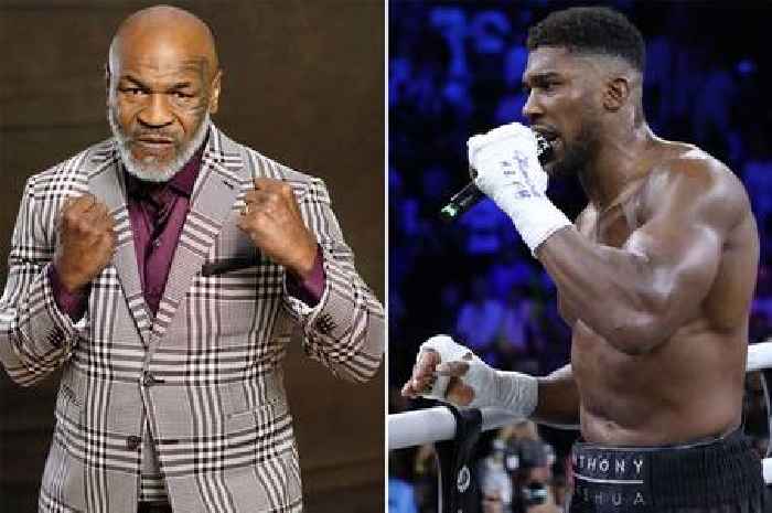 Anthony Joshua hits out at Mike Tyson telling legend he's 'not f***ing 14 stone'