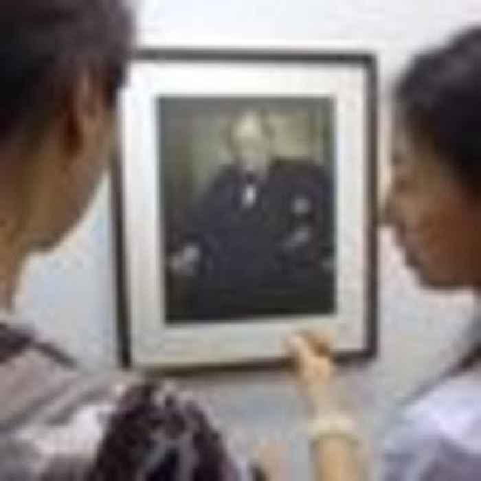 Famed 'Roaring Lion' Churchill portrait stolen from hotel and replaced with fake