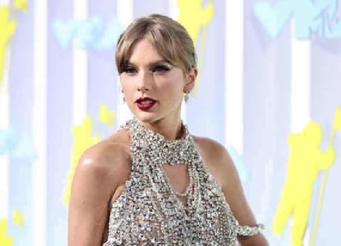 Taylor Swift Announces New Album While Accepting Video Of The Year At VMAs