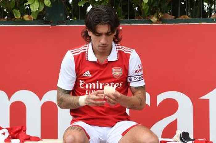 Arsenal outcast Hector Bellerin set for Barcelona switch as Arteta rips up contract