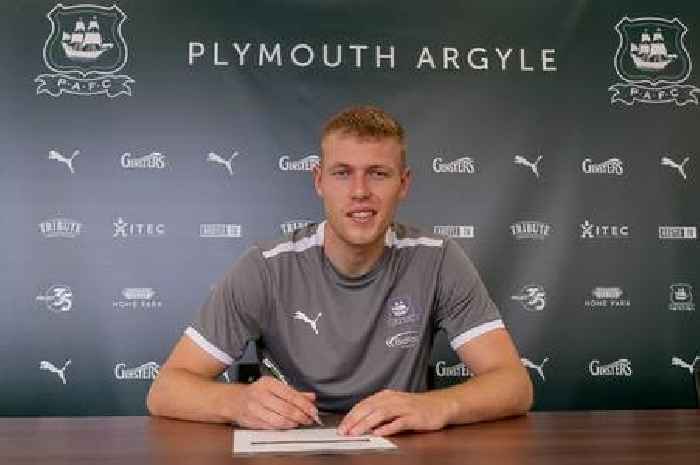 Plymouth Argyle complete Sam Cosgrove loan signing from Birmingham City
