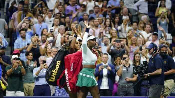 Serena, Venus Williams Lose In 1st Round Of U.S Open Doubles