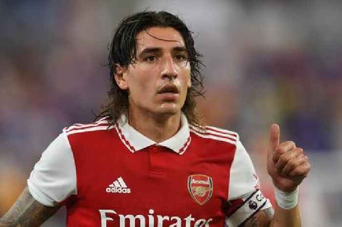 Awkward Hector Bellerin claim emerges after Xavi slams 'ridiculous' Arsenal transfer decision