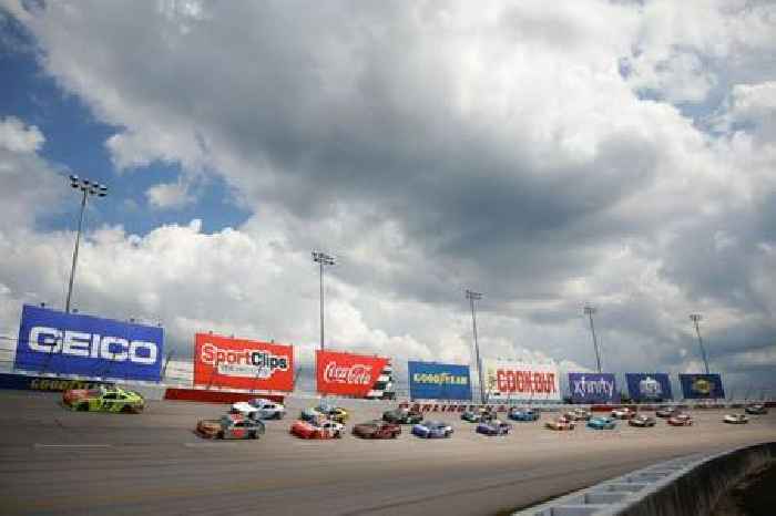 2022 NASCAR Cup Series Cook Out Southern 500 Live Coverage