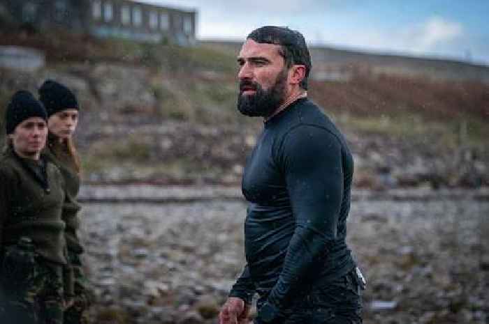 Who are the Celebrity SAS 2022 instructors and why did Ant Middleton quit?