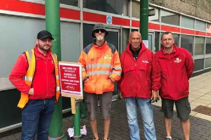Falkirk and Grangemouth Royal Mail staff joined on picket lines by councillor