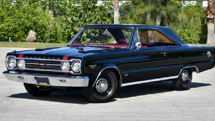 1967 Plymouth Belvedere GTX Up For Grabs, Is One of 312 Made That Year