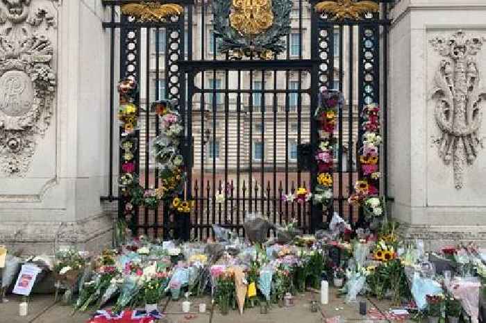 Buckingham Palace overwhelmed with tributes to the Queen: from tearful letter writing to global admiration