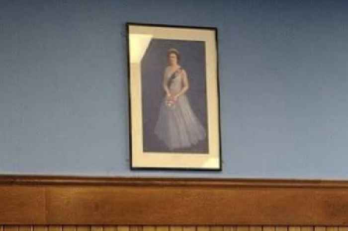 Ally McCoist pays emotional Queen tribute as Rangers legend shares Ibrox dressing room snapshot