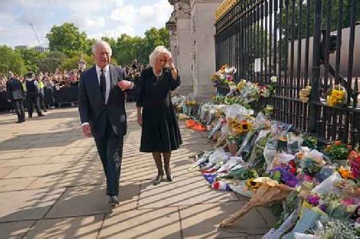 Buckingham Palace well-wishers tell King Charles 'we love you and we loved your mum'