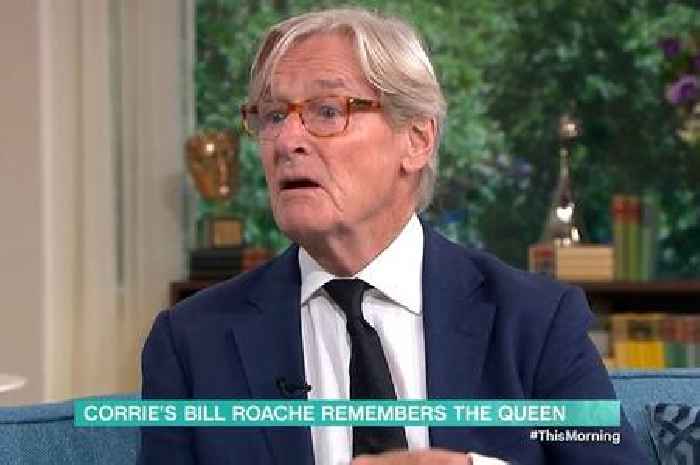 ITV Coronation Street star Bill Roache distracts fans as he pays tribute to Queen on This Morning