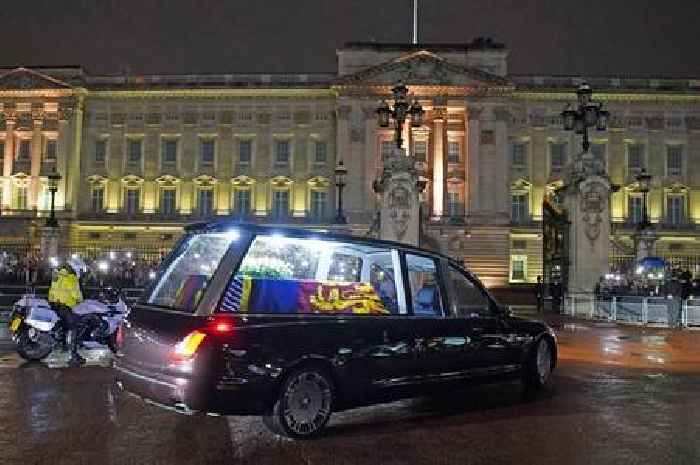 Queen's coffin greeted by crowds at Buckingham Palace after final journey from Scotland