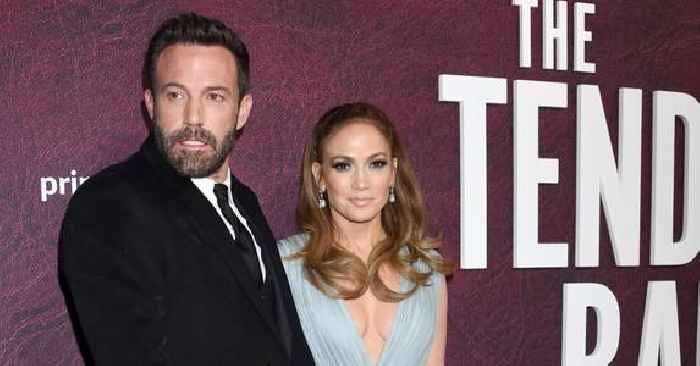 Kevin Smith Says Ben Affleck Wrote 'A 12-Page Speech' For Jennifer Lopez At Their Wedding: 'He's His Own Biggest Fan'