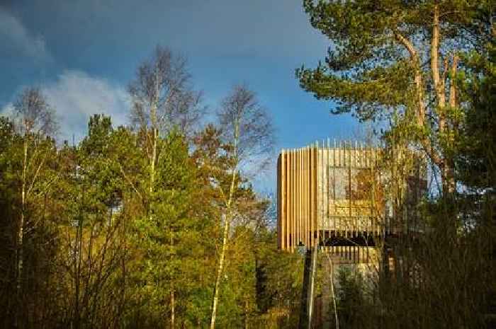 'Right decision' as Center Parcs makes U-turn and decides not to kick out guests for Queen's funeral