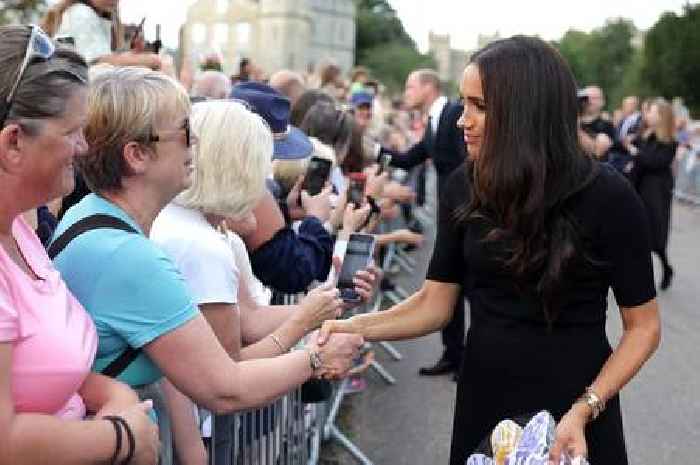 'Damaging' claims Meghan Markle wore microphone while meeting well-wishers at Windsor Castle debunked
