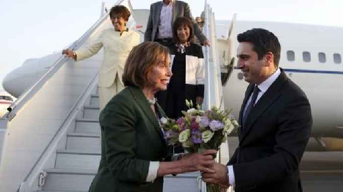 Pelosi, Other U.S. Lawmakers Visit Armenia As Cease-Fire Holds