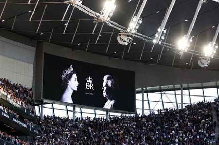 Leicester City and Tottenham Hotspur pay moving tribute to Queen Elizabeth II