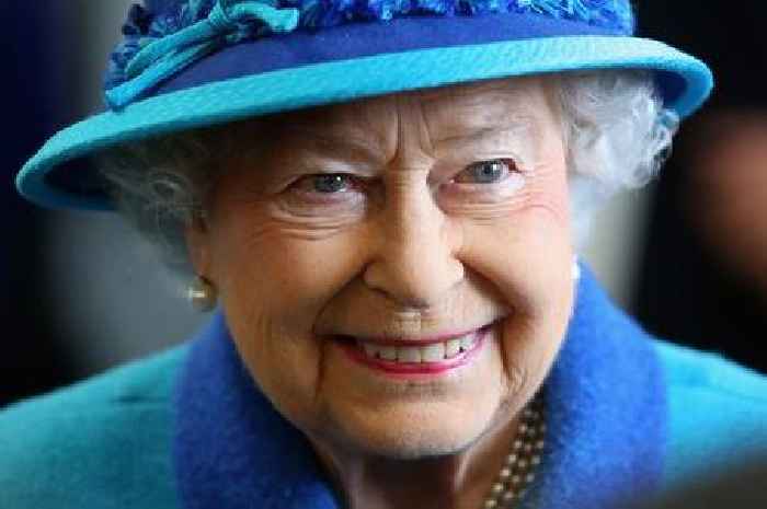 Thousands sign petition for permanent bank holiday to honour Queen