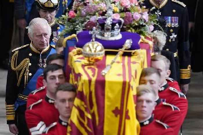 What the note said on the Queen's coffin