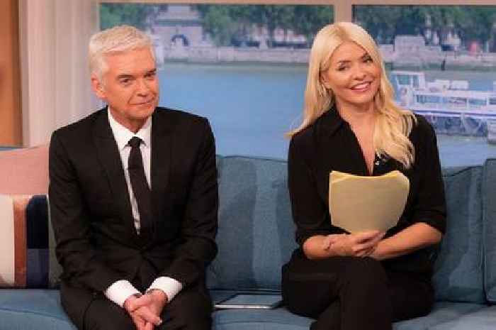 Holly Willoughby and Phillip Schofield return to ITV This Morning and address 'queue jump' row