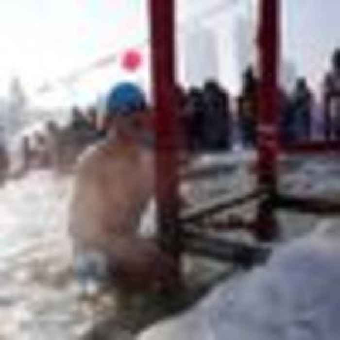 Icy swims could cut fat and reduce the risk of diabetes, review suggests