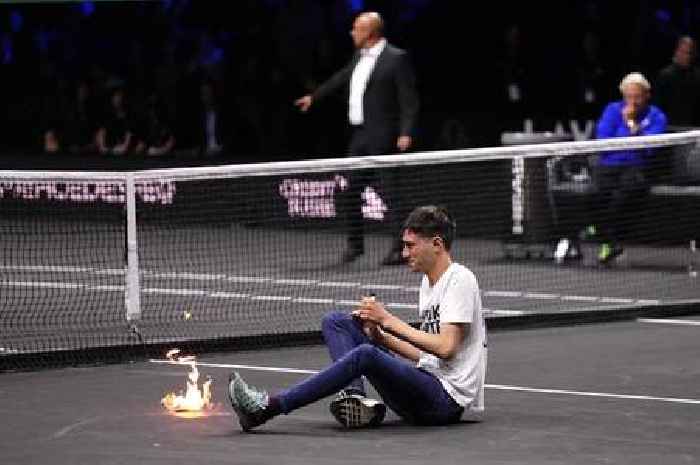 Man sets own arm on fire on court ahead of Roger Federer's final tennis match at London's O2