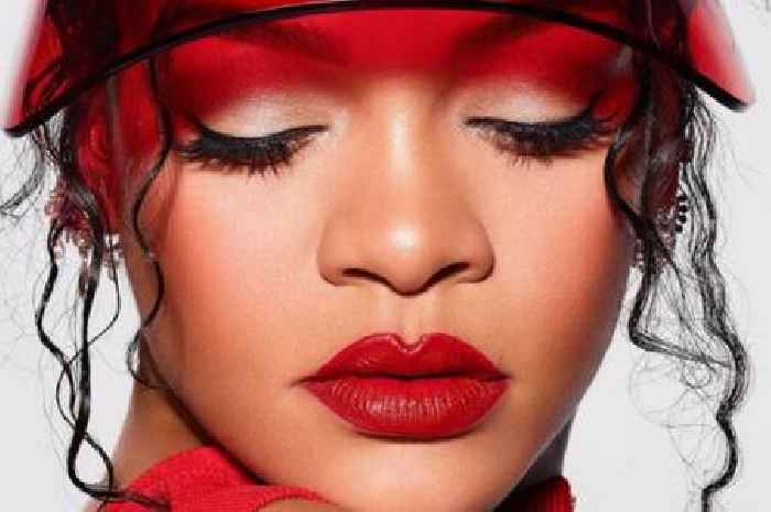 Rihanna confirms headline slot at Super Bowl halftime show